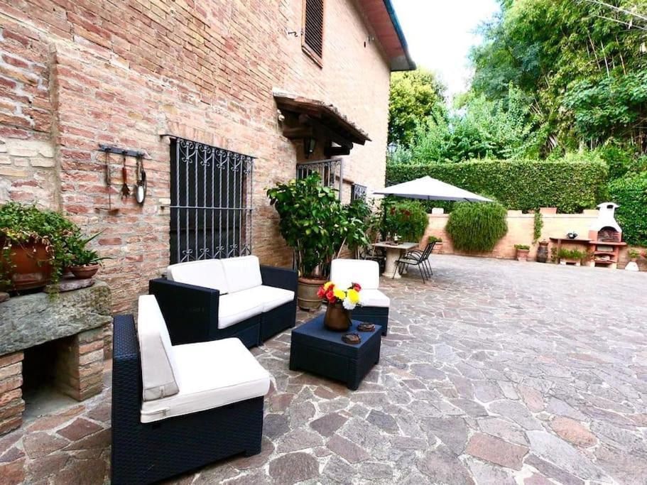 Casa Lazzaro Al Centro Di Siena Villa Exterior photo
